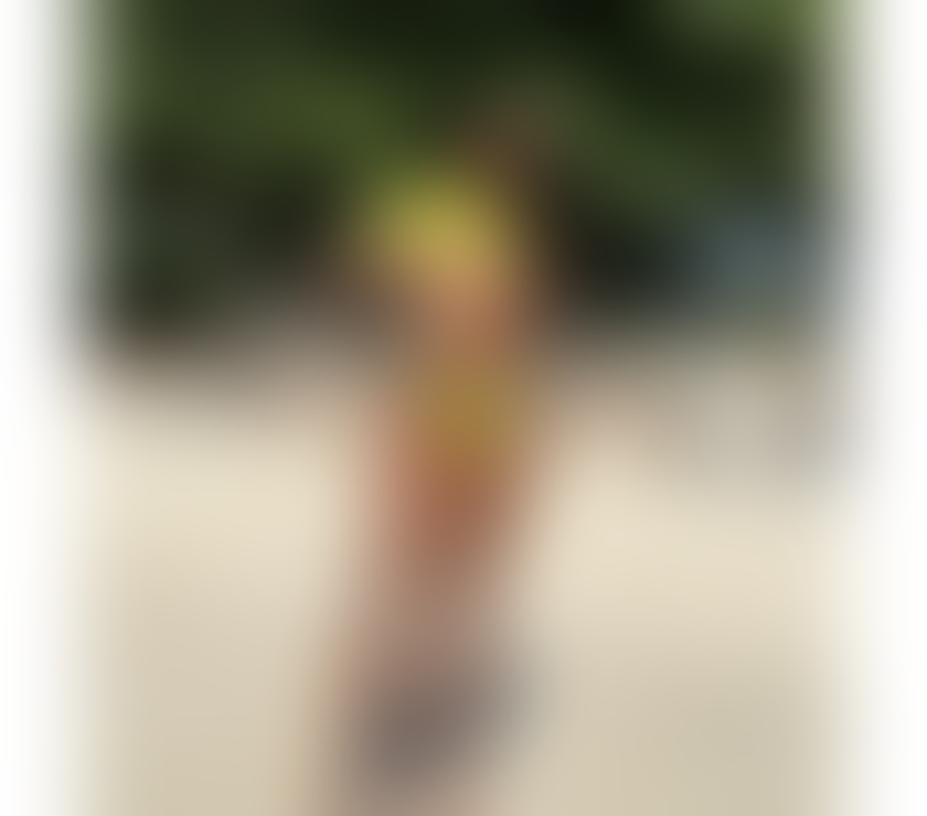 Escorts East London Barking Station - East London - Photos for skinny Brazilian brunette with big ass and curly hair
